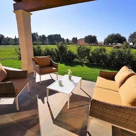 Vmg Horse Ranch Hotel
